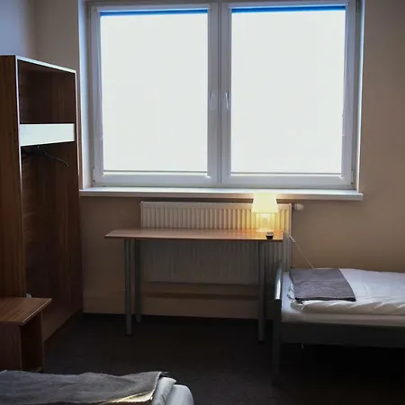 Kwatera prywatna Kolumny 217- Tanie Pracownicze, Parking Bezpłatny *