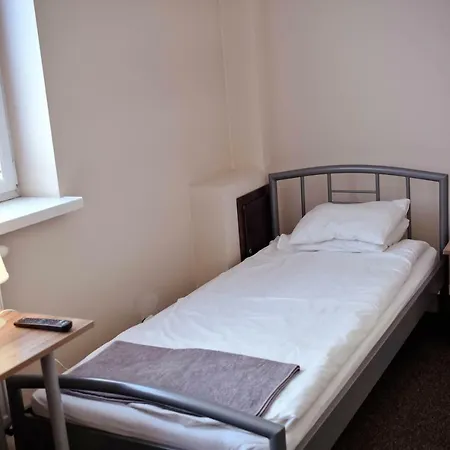 Séjour chez l'habitant Kolumny 217- Tanie Pracownicze, Parking Bezplatny