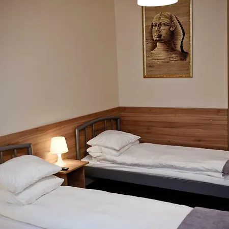 Kolumny 217- Tanie Pracownicze, Parking Bezplatny Ubytování v soukromí Lodž