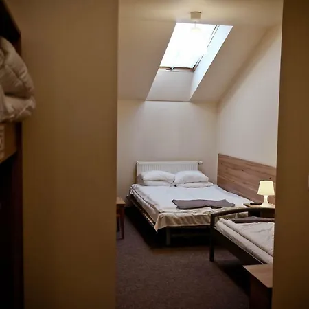 Kolumny 217- Tanie Pracownicze, Parking Bezplatny * Lodž