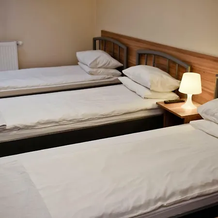 Kolumny 217- Tanie Pracownicze, Parking Bezplatny Lodž