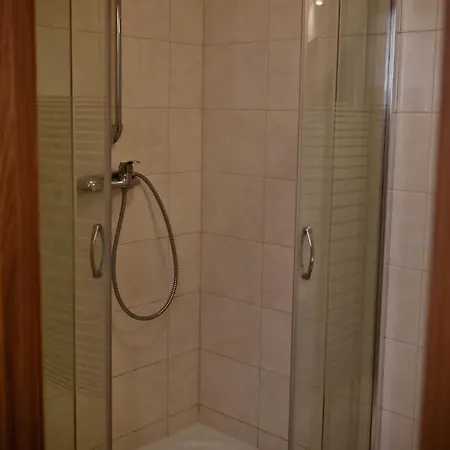 Kolumny 217- Tanie Pracownicze, Parking Bezplatny *