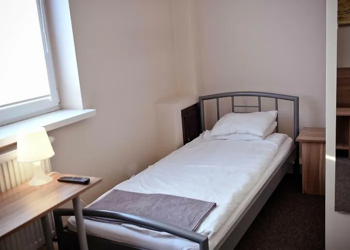 Séjour chez l'habitant Kolumny 217- Tanie Pracownicze, Parking Bezplatny