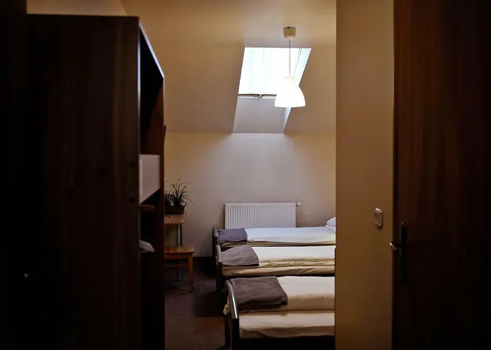 Quarto em Acomodações Particulares Kolumny 217- Tanie Pracownicze, Parking Bezplatny *