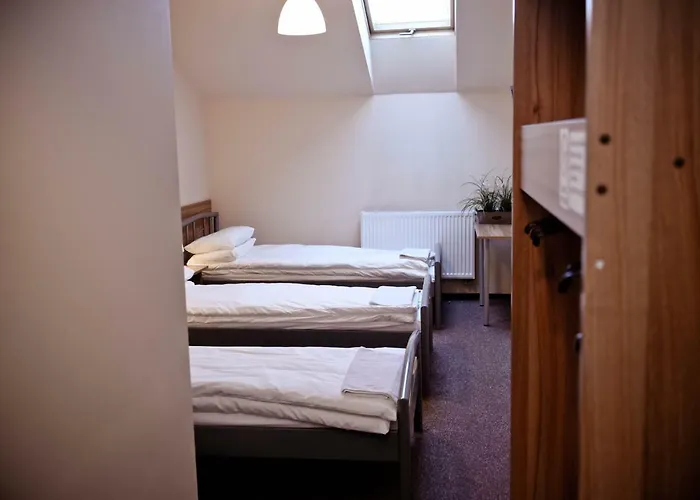 Kolumny 217- Tanie Pracownicze, Parking Bezplatny *