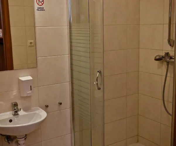 Kolumny 217- Tanie Pracownicze, Parking Bezplatny Łódź