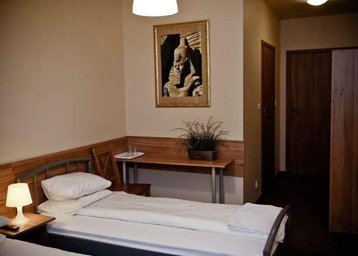 Kolumny 217- Tanie Pracownicze, Parking Bezplatny * Λοτζ