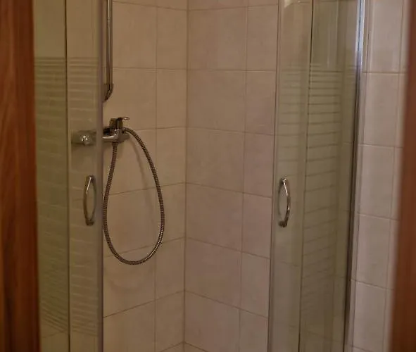 Kolumny 217- Tanie Pracownicze, Parking Bezplatny *